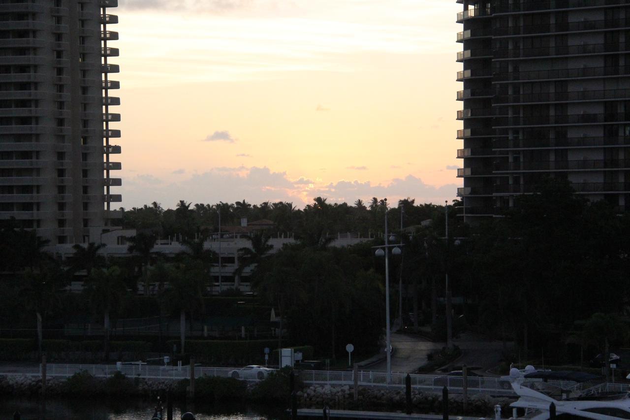 6-502 Amazing Water View - Three Bedrooms Aventura Exterior photo